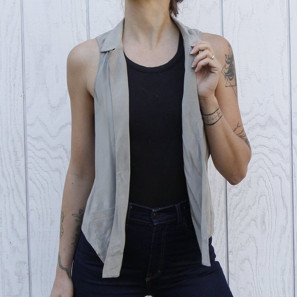 Grey Silk Vest - Picture 8 of 11